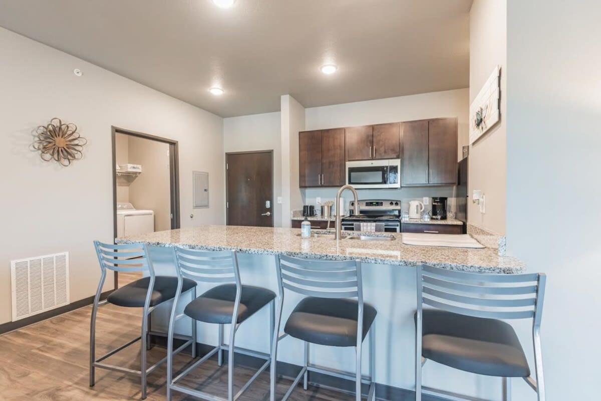 Spacious 2Br Suite Plus Patio Near Iowa State Ames Exterior foto