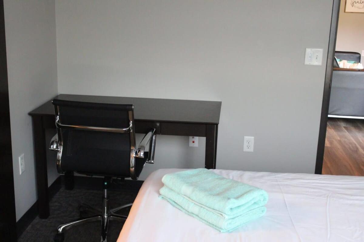 Spacious 2Br Suite Plus Patio Near Iowa State Ames Exterior foto