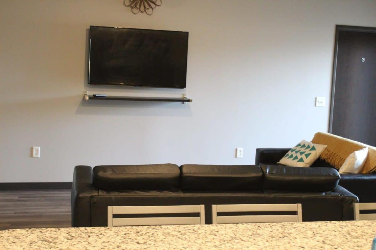 Spacious 2Br Suite Plus Patio Near Iowa State Ames Exterior foto